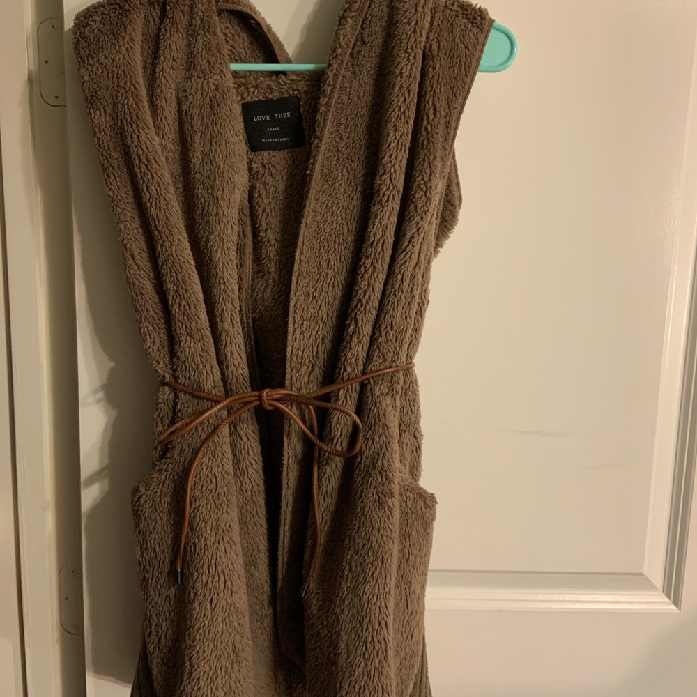 Oversized Brown Hooded Sherpa Vest
